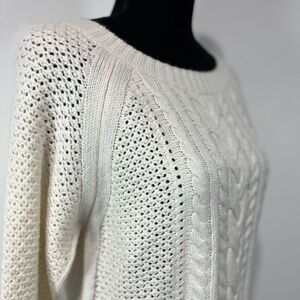 St John’s Bay Ivory Cable Knit Sweater Womens Size Large